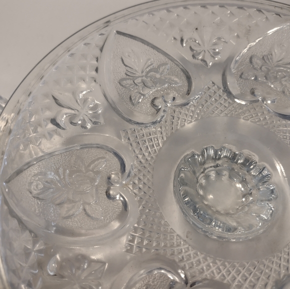 KIG Malaysia Cut Glass Candy Dish Heart Floral Design With Lid 6 3/4" - Picture 4 of 6